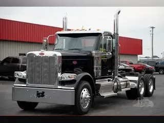 2025 PETERBILT 589