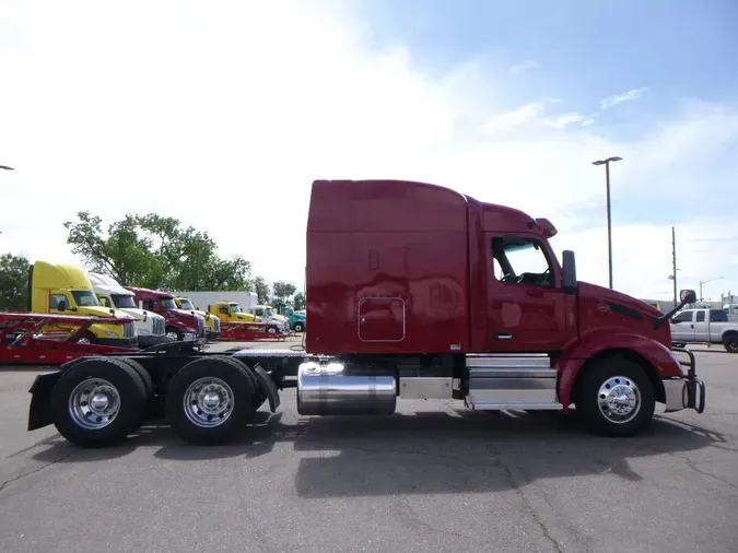 2023 Peterbilt 579d6a56fcc996359cd59787e73e175602f