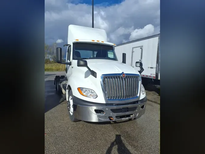 2019 NAVISTAR INTERNATIONAL LT625 DAYCAB T/A