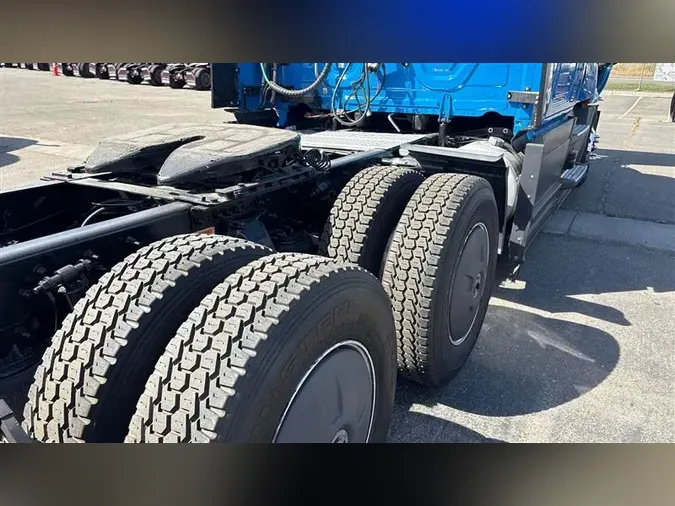 2022 FREIGHTLINER CA126