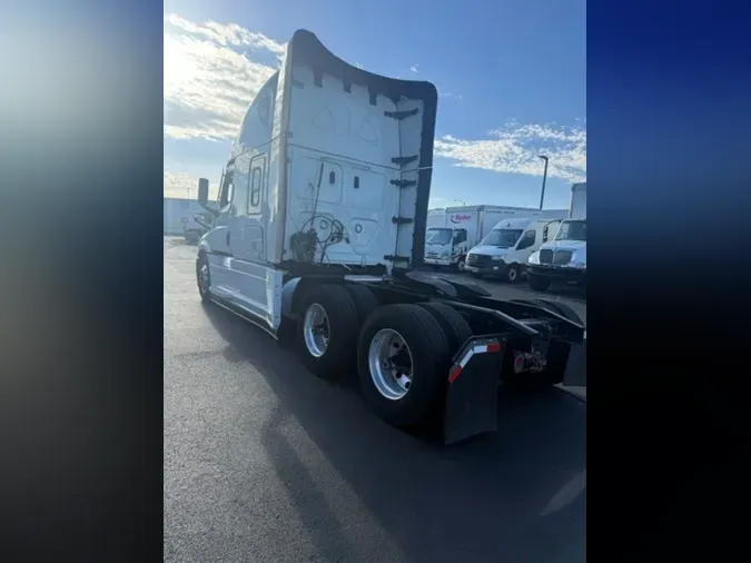2024 FREIGHTLINER/MERCEDES NEW CASCADIA PX12664
