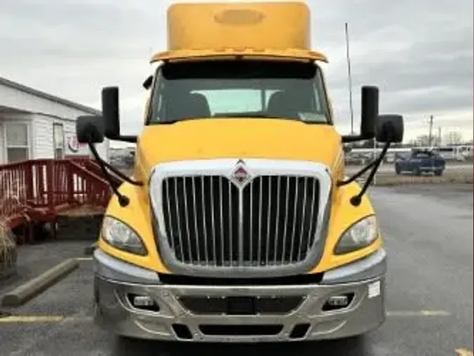 2018 NAVISTAR INTERNATIONAL RH613 DAYCAB S/A