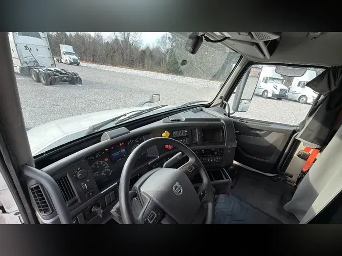 2020 Volvo VNL 760