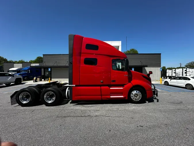 2020 Volvo VNL64T760