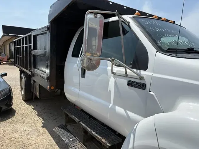 2011 FORD F650 XL SD