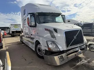 2016 VOLVO VNL64T780