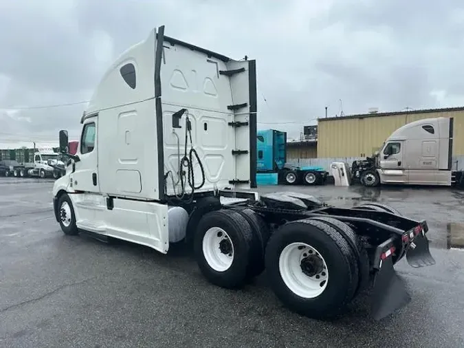 2019 Freightliner Cascadia