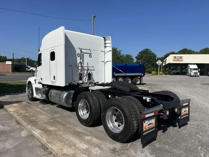 2022 Peterbilt 579d6b38d47b37d541551cc313154fdda51