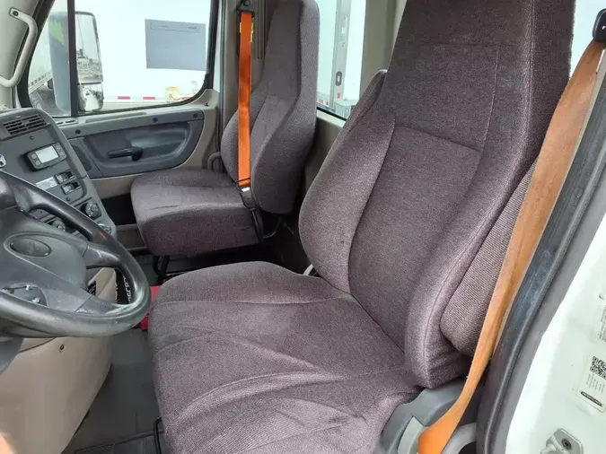 2018 FREIGHTLINER/MERCEDES CASCADIA 125