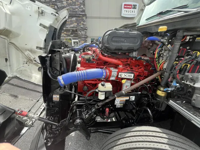 2022 Peterbilt 579d6ba218fd5fef8bbe0928a5cf0d47efa