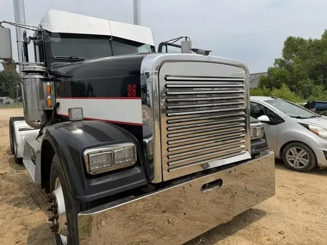 2000 FREIGHTLINER FLD132 CLASSIC XL