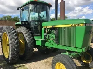 1990 John Deere 4455