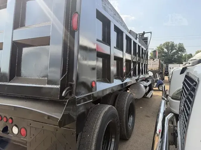 2005 MACK PINNACLE CXP613