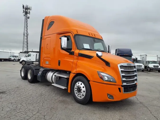 2019 FREIGHTLINER NEW CASCADIA PX12664