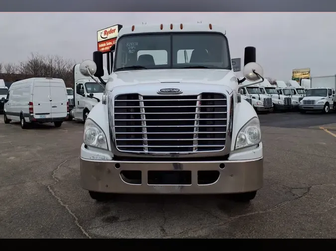 2019 FREIGHTLINER/MERCEDES CASCADIA 125