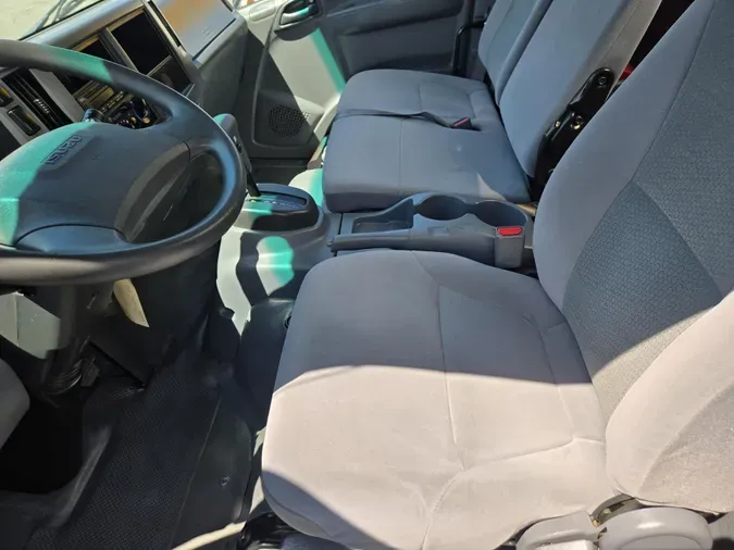 2022 Isuzu NPR-XD