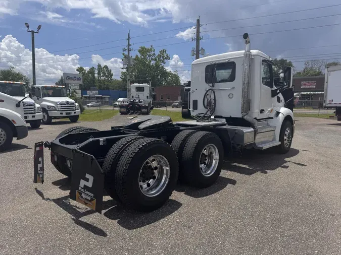 2020 Peterbilt 579
