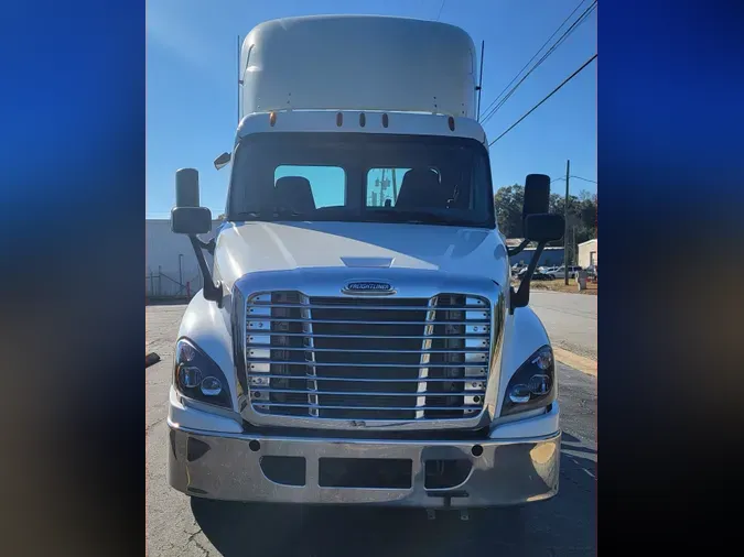 2019 FREIGHTLINER/MERCEDES CASCADIA 125