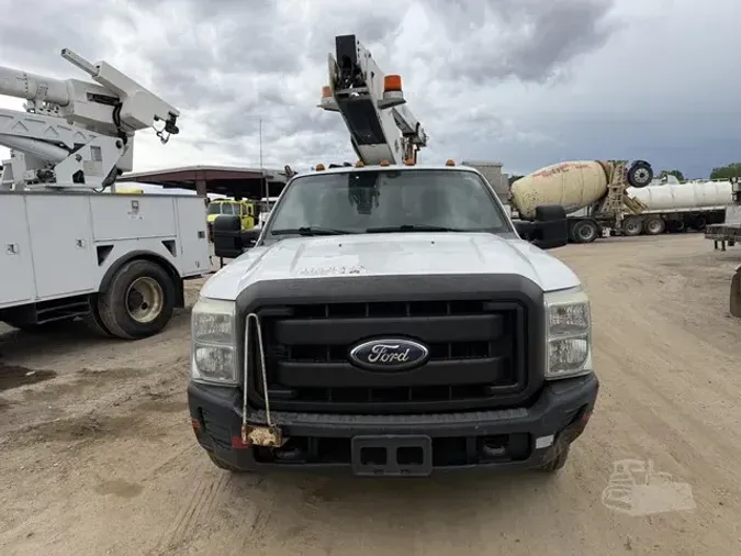 2011 VERSALIFT TEL29NE