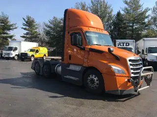 2020 Freightliner T12664ST