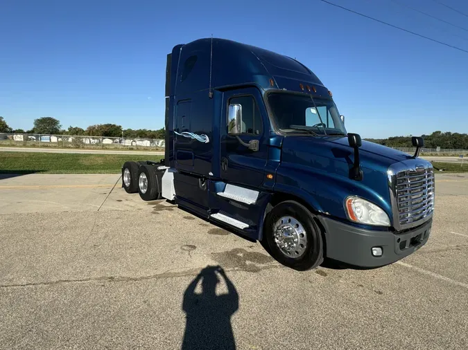 2013 FREIGHTLINER CASCADIA