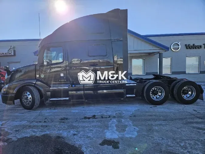 2018 VOLVO VNL780