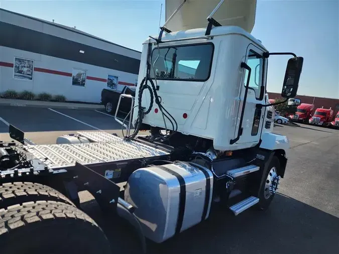 2021 MACK AN64Td6cce1557cac913fecc587347bc3da92