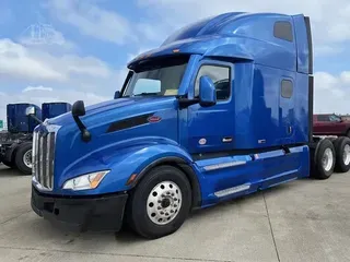 2022 PETERBILT 579