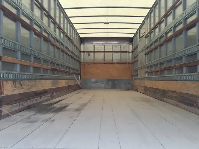 2019 FREIGHTLINER/MERCEDES M2 106