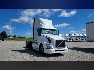 2018 Volvo VNL300