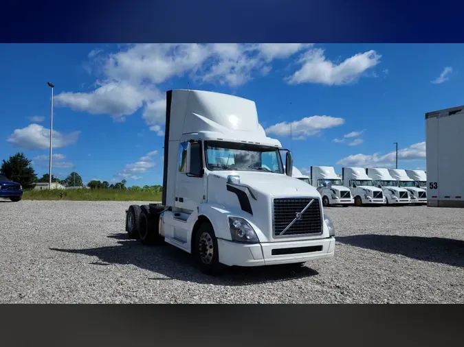 2018 Volvo VNL300d6d2afb90b686571c4ddecde426150e6