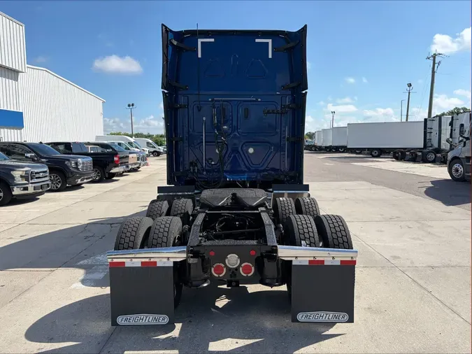 2022 Freightliner Cascadia 126d6d325e767e356fe00800083908304f2