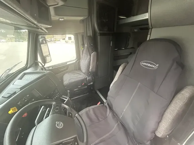 2021 Volvo VNL 860