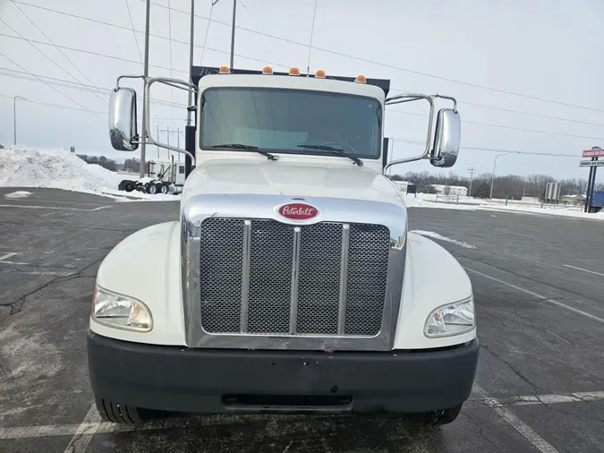 2021 Peterbilt 337