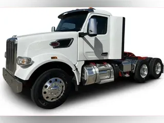 2023 Peterbilt 567