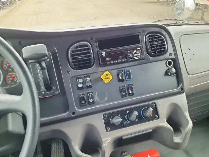 2018 FREIGHTLINER/MERCEDES M2 106d6d94668e2e91902e19490a93974b184