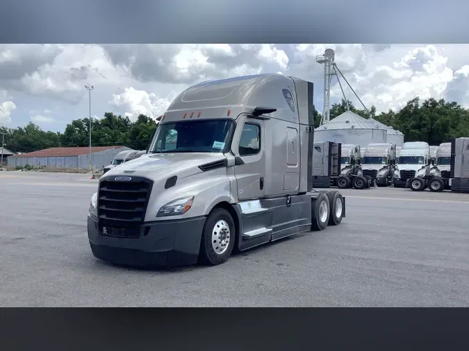 2022 Freightliner Cascadia 126