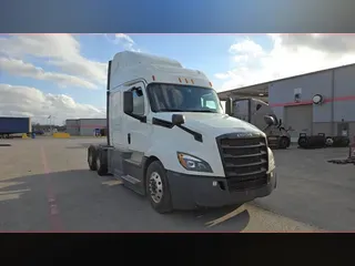 2020 Freightliner Cascadia