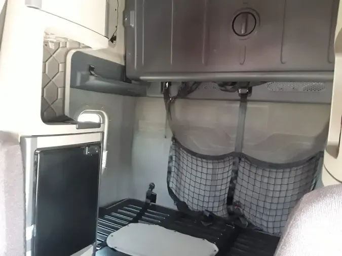 2018 FREIGHTLINER/MERCEDES CASCADIA 125