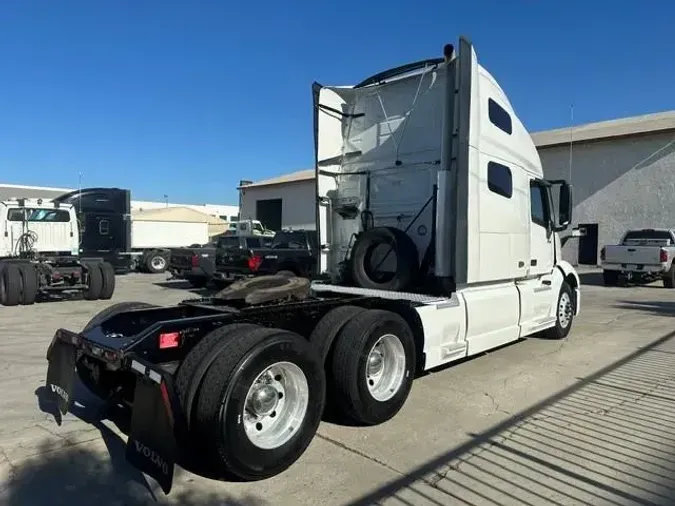 2023 Volvo VNL64T760