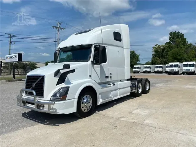 2018 VOLVO VNL64T670