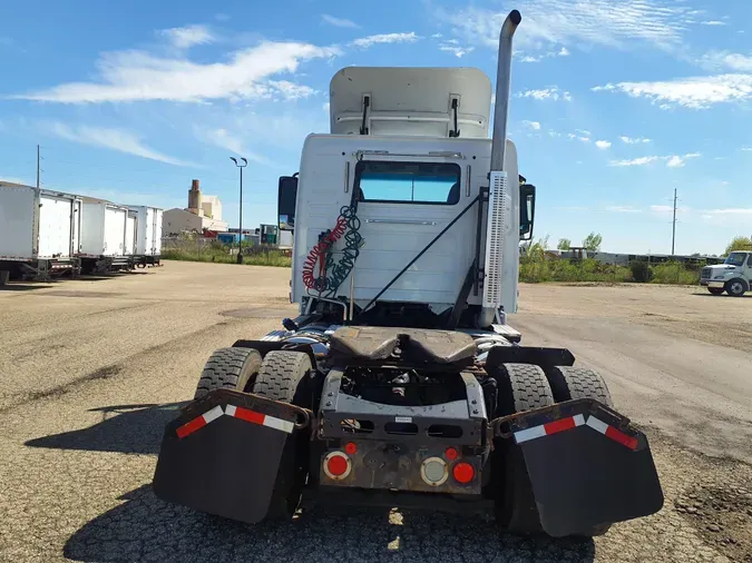 2016 VOLVO VNL42TRACTOR