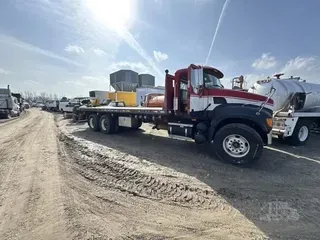 2007 MACK GRANITE CV713