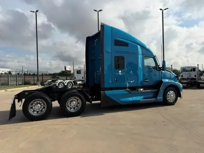 2023 Kenworth T680