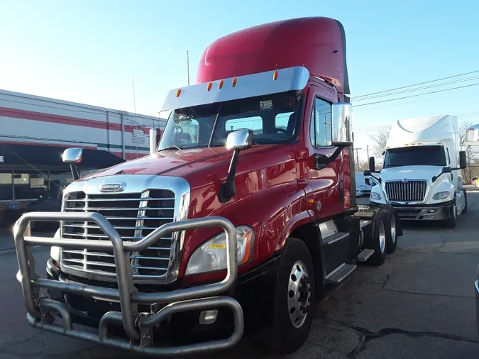 2017 FREIGHTLINER/MERCEDES CASCADIA 125d6ec24182912513b019180475558556c