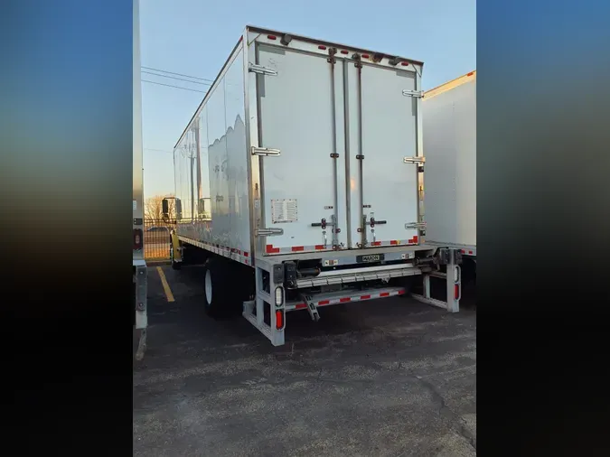 2016 FREIGHTLINER/MERCEDES M2 106