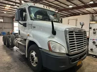 2016 FREIGHTLINER/MERCEDES CASCADIA 125