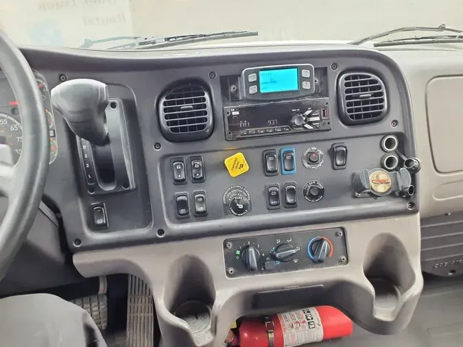 2019 FREIGHTLINER/MERCEDES M2 106