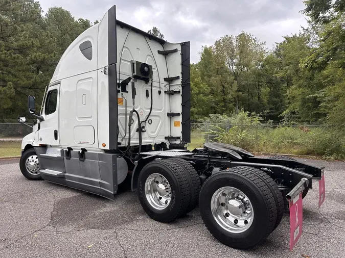 2020 Freightliner Cascadia