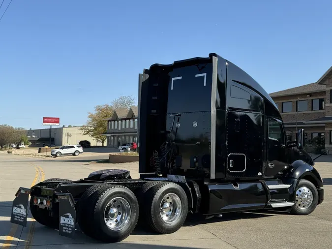 2022 KENWORTH T680